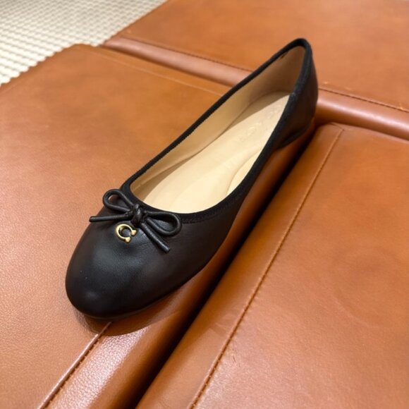 NIB! Coach CS066 Abigail Leather Flat Ballet Women's Shoes In Black SZ 5.5 to7.5 - Picture 1 of 9